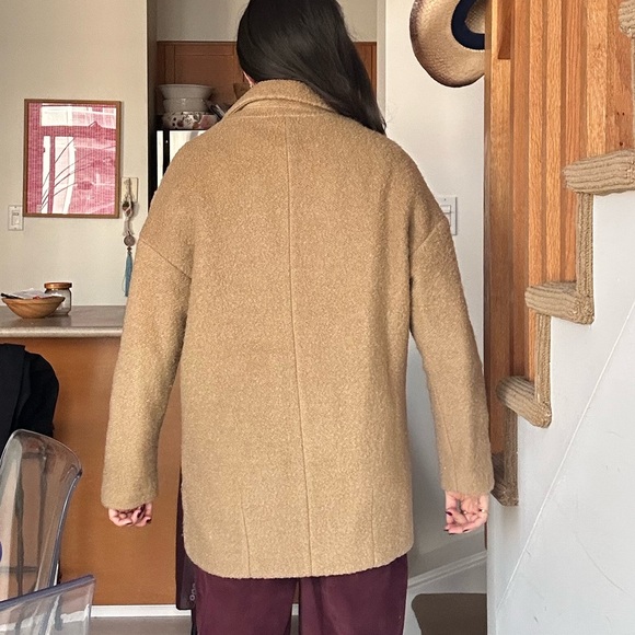 Beige winter coat size Small - Picture 4 of 9